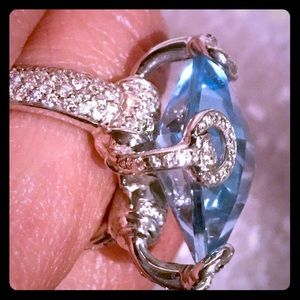 Gucci Horsebit Blue Topaz Diamond White Gold ring